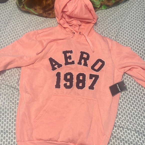 Too small - Picture 1 of 5